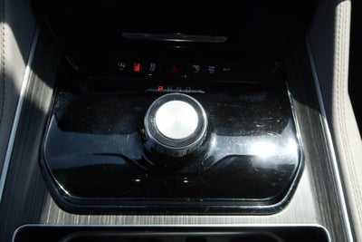 2024 Jeep Wagoneer L Series II 4x2 *Ltd Avail*