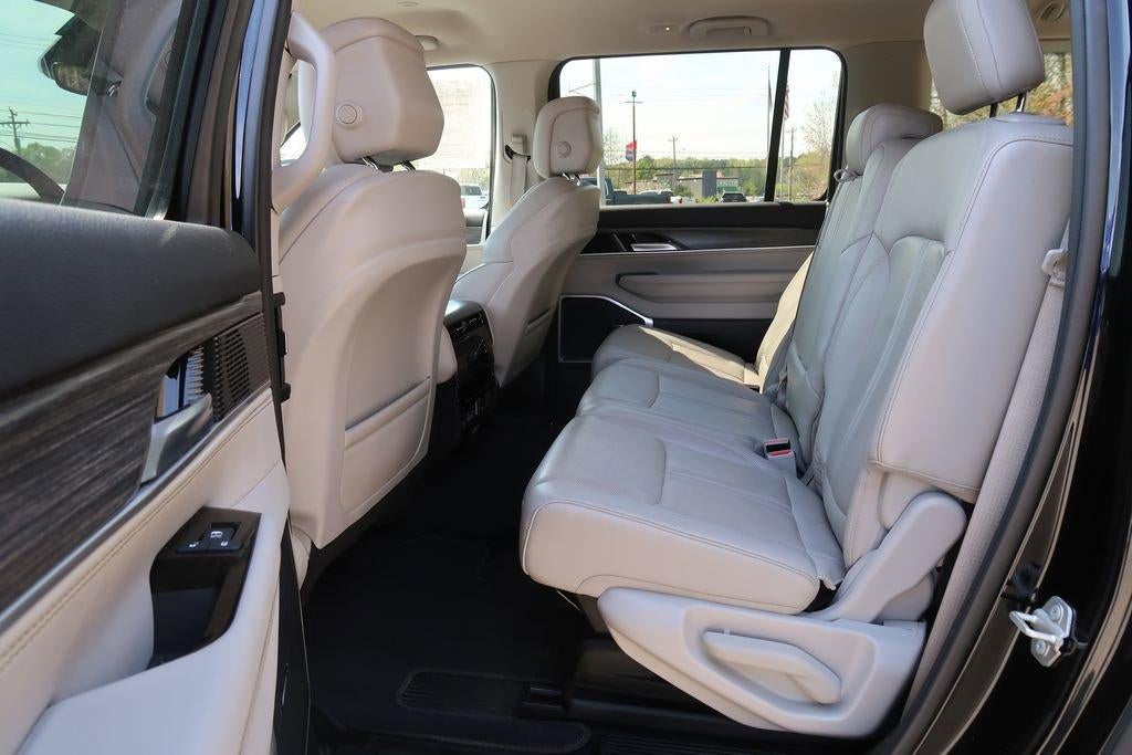 2024 Jeep Wagoneer L Series II 4x2 *Ltd Avail*