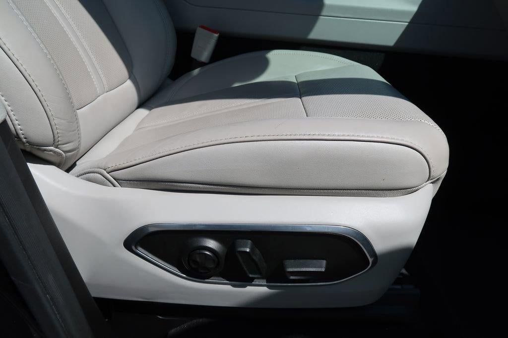 2024 Jeep Wagoneer L Series II 4x2 *Ltd Avail*