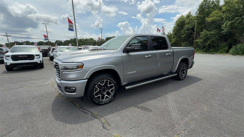 2025 RAM 1500 Laramie 4x4 Crew Cab 5'7" Box