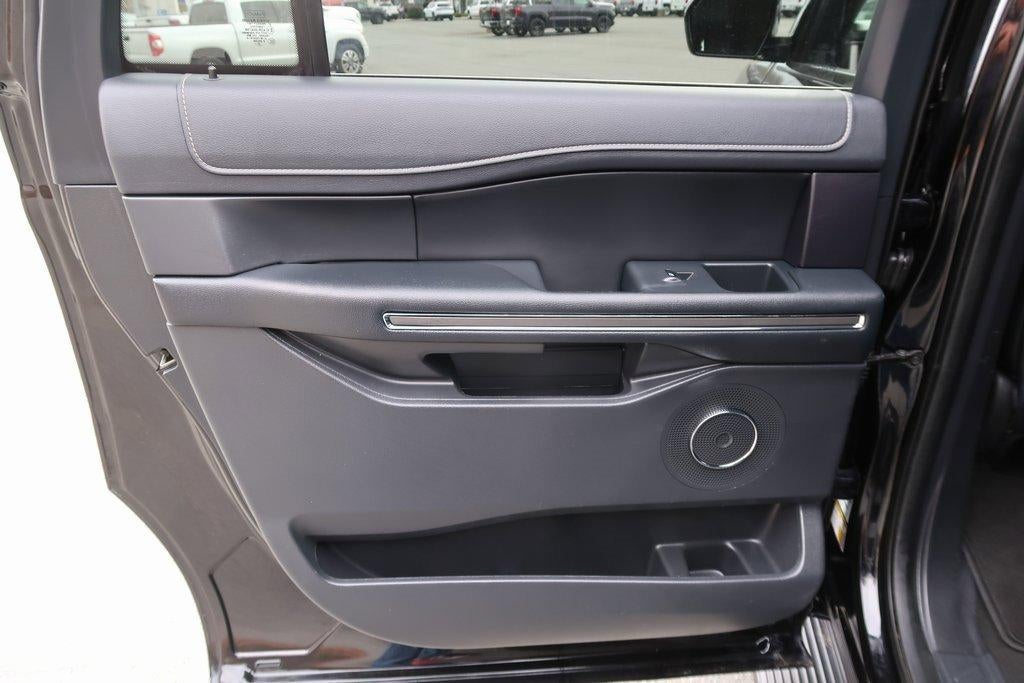 2024 Ford Expedition Max XLT 4x2