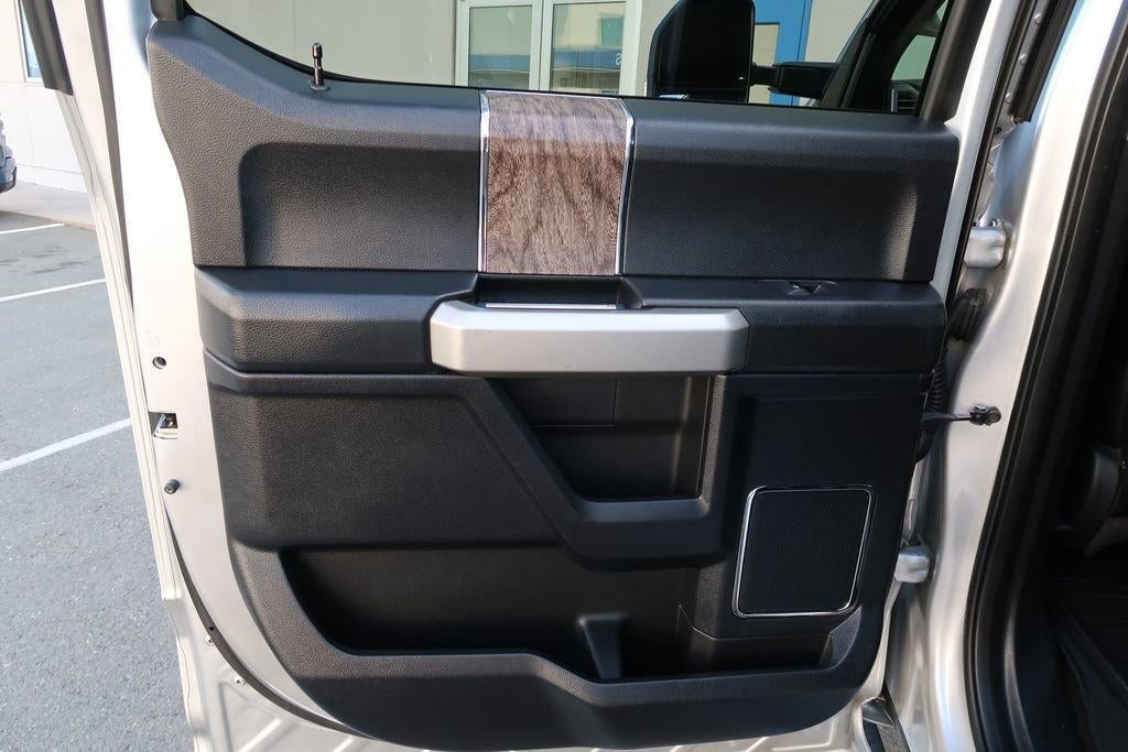 2017 Ford Super Duty F-250 SRW Lariat