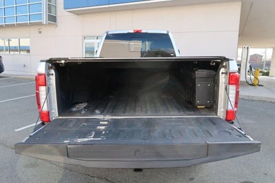 2017 Ford Super Duty F-250 SRW Lariat