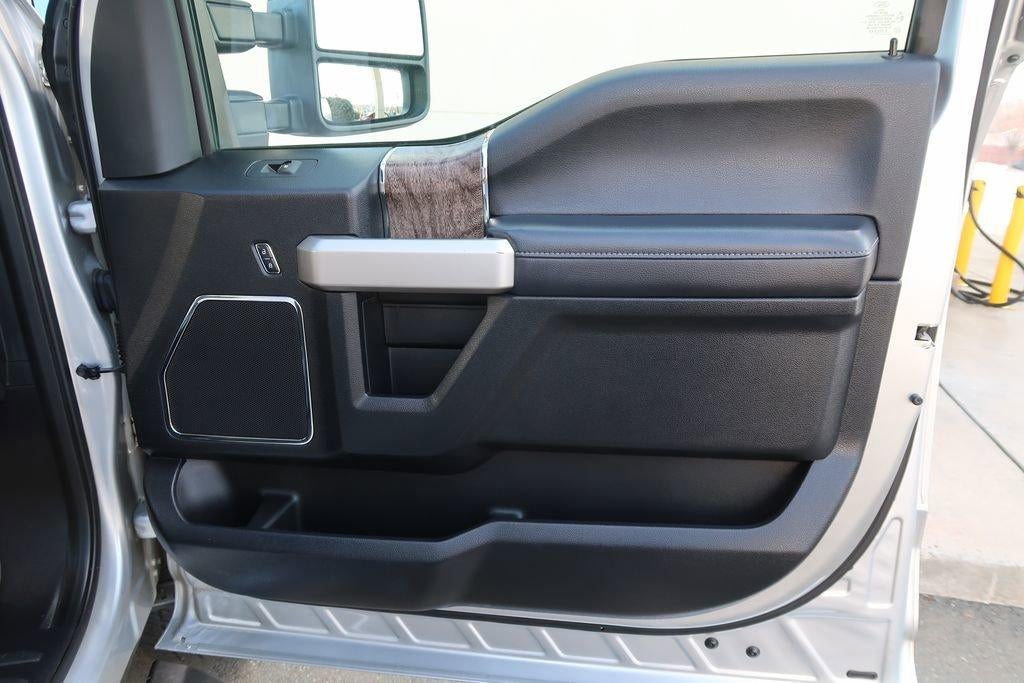 2017 Ford Super Duty F-250 SRW Lariat