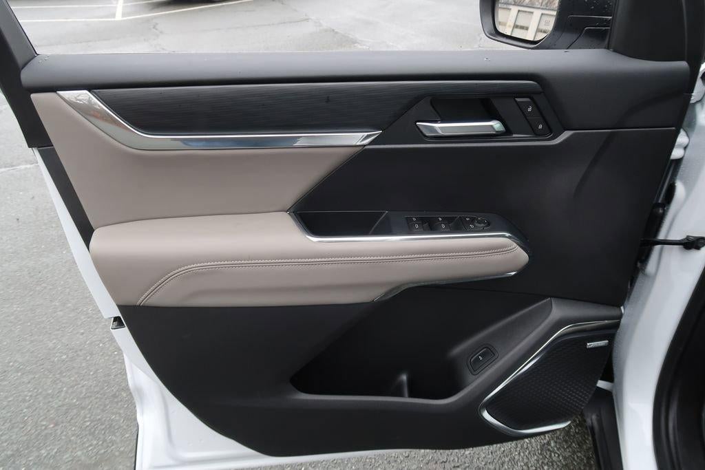 2026 GMC Acadia FWD 4dr Elevation