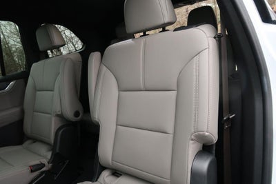 2026 GMC Acadia FWD 4dr Elevation