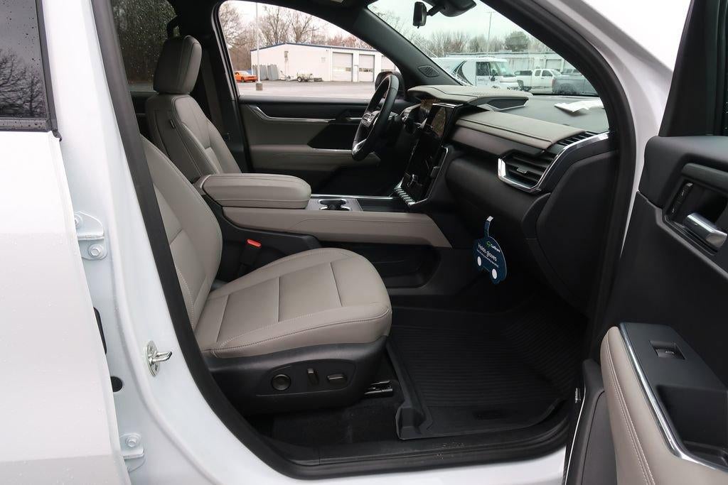 2026 GMC Acadia FWD 4dr Elevation