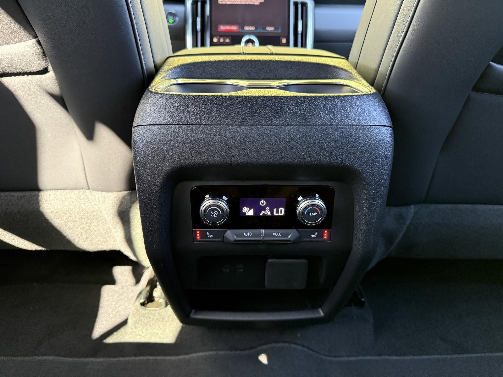 2026 GMC Acadia FWD Elevation