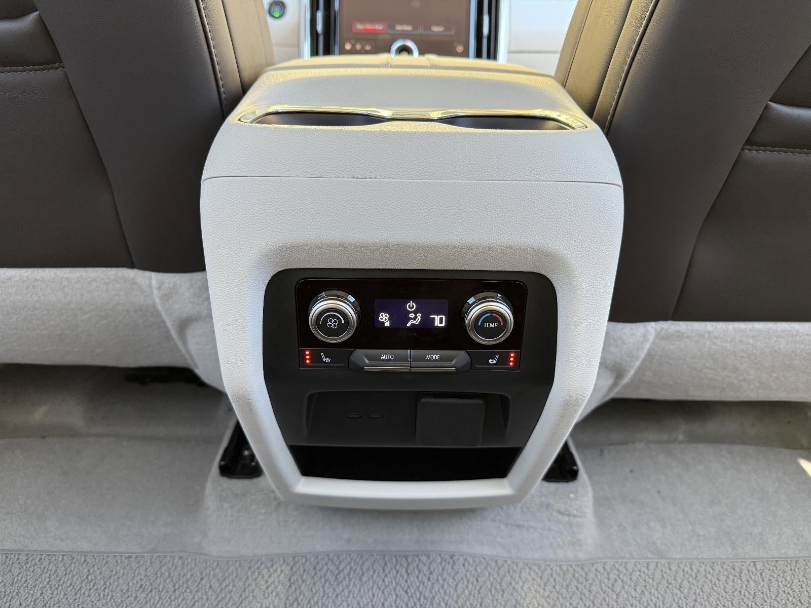 2026 GMC Acadia FWD Denali