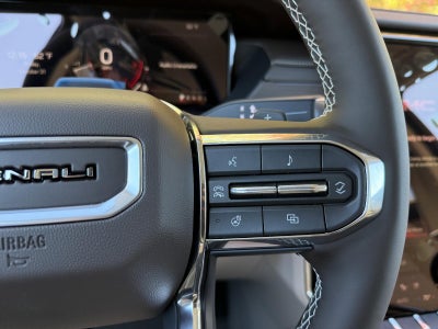 2026 GMC Acadia FWD Denali