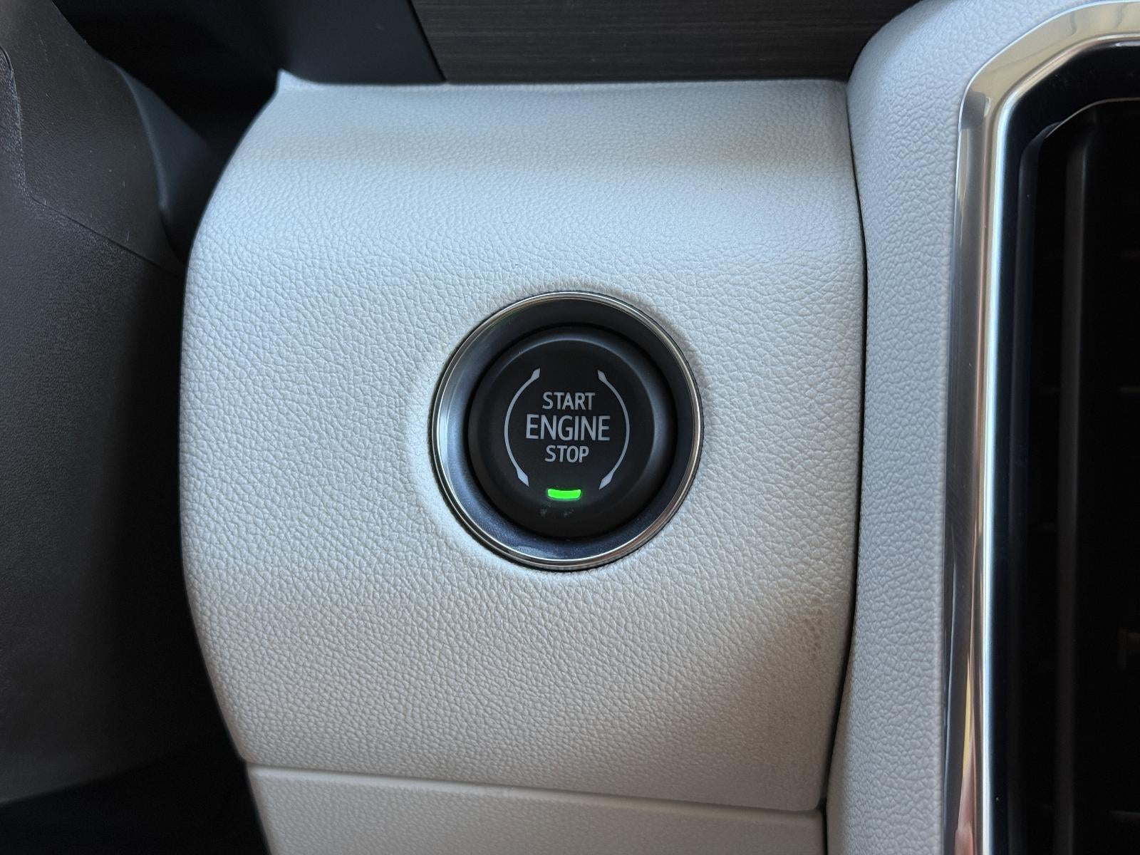 2026 GMC Acadia FWD Denali