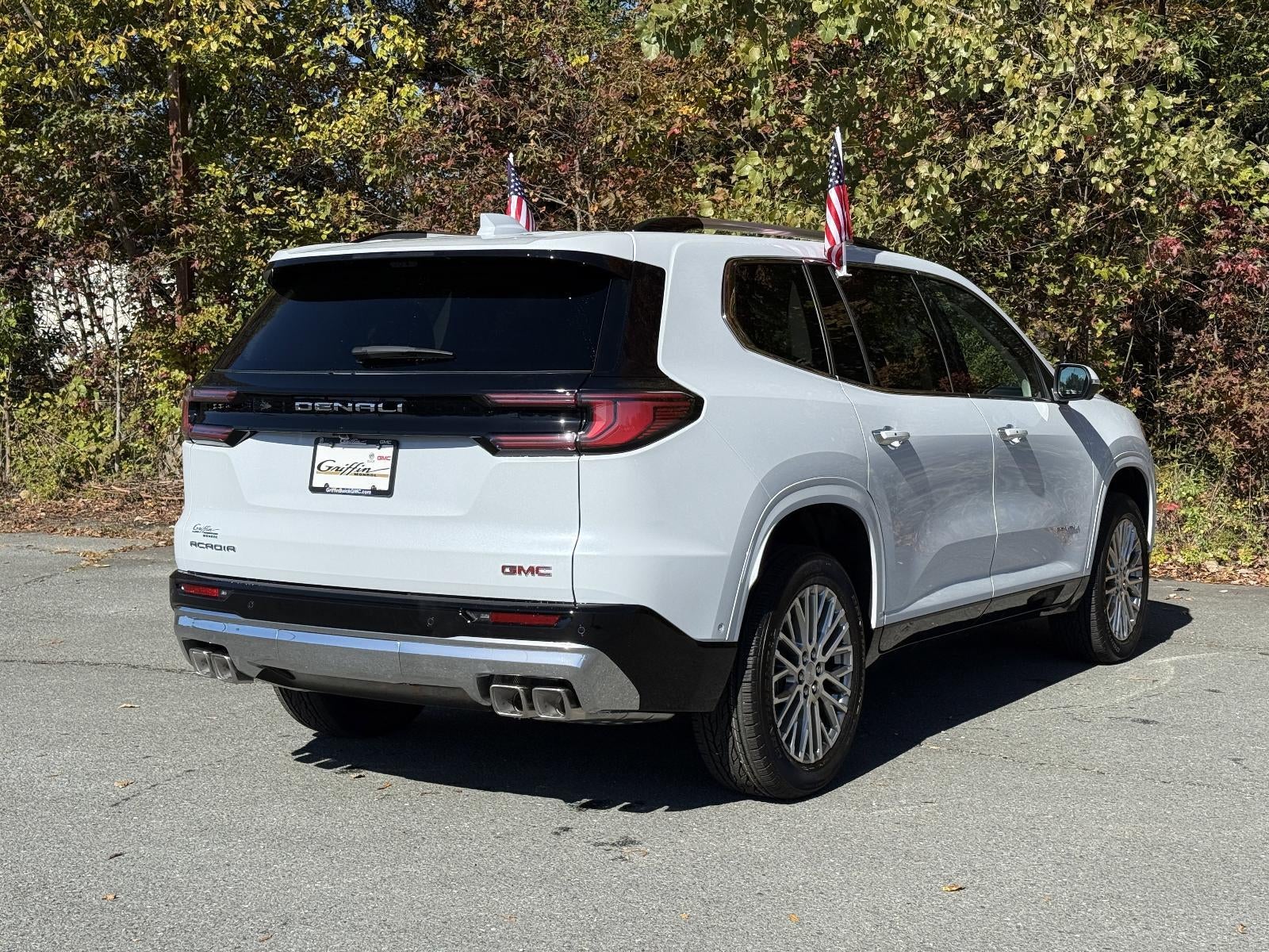 2026 GMC Acadia FWD Denali