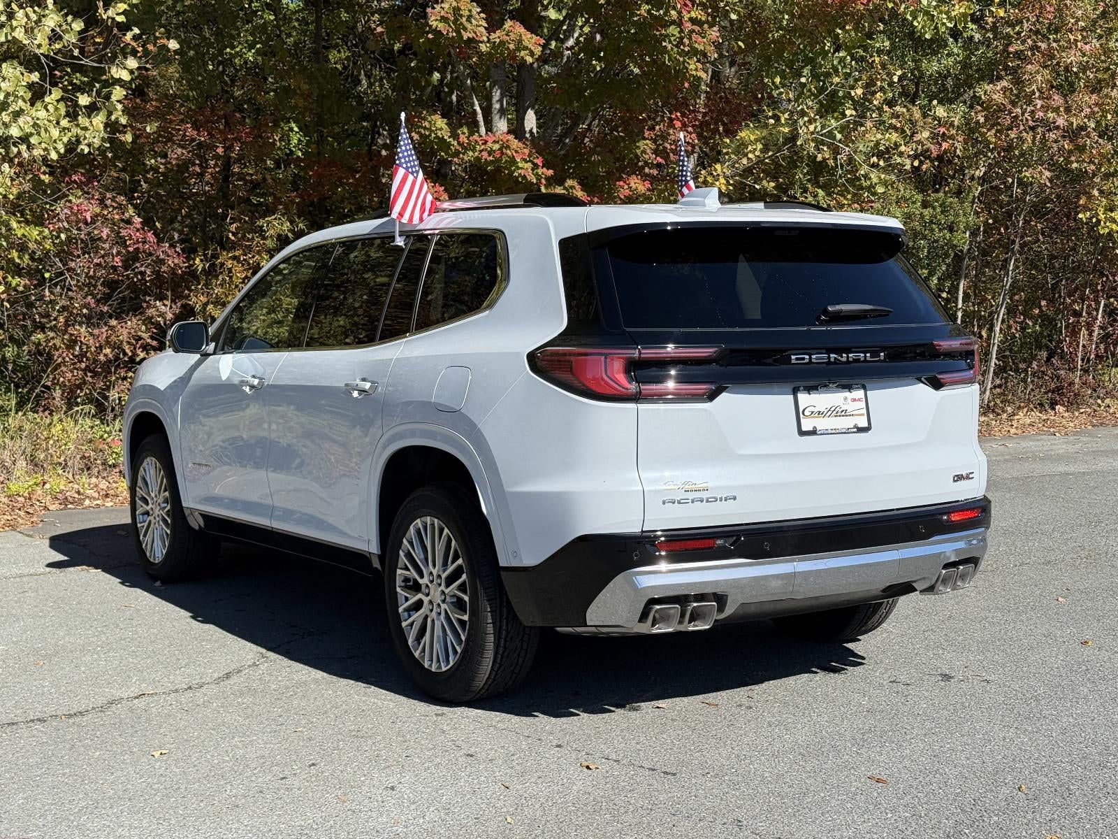 2026 GMC Acadia FWD Denali