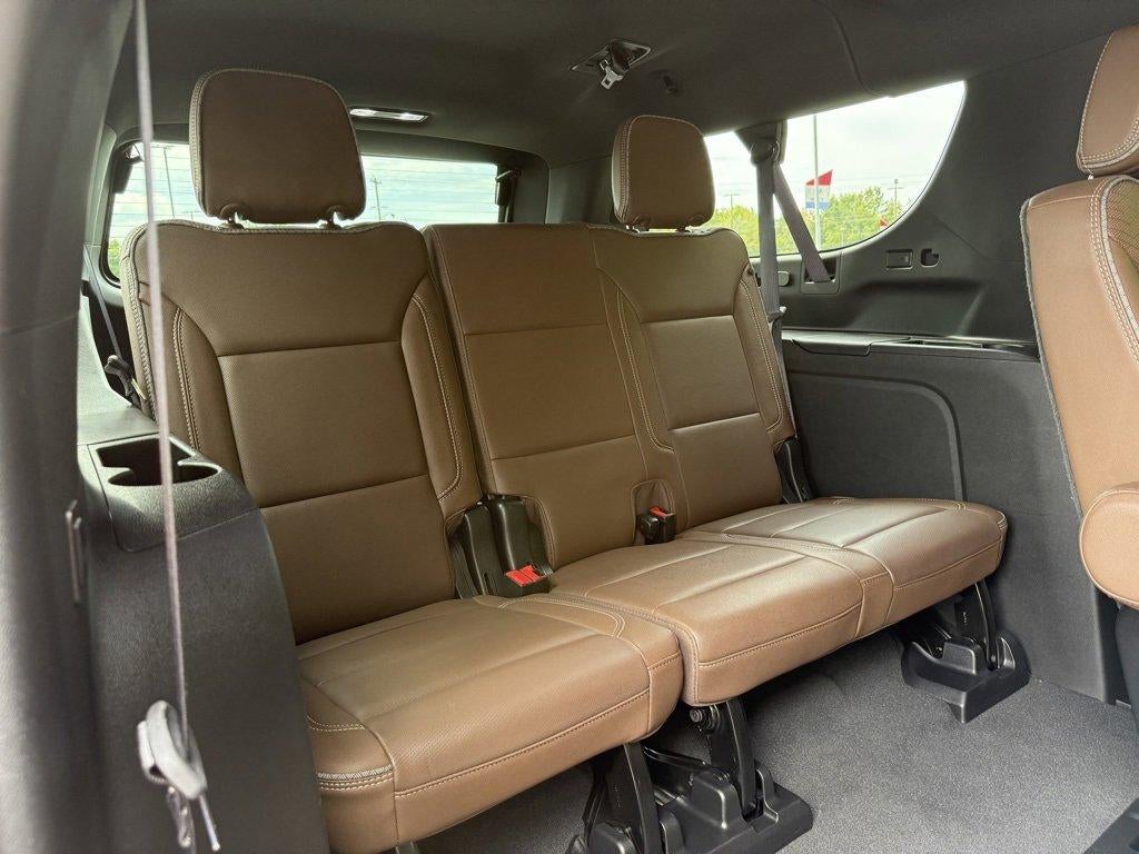 2024 Chevrolet Suburban 4WD 4dr High Country