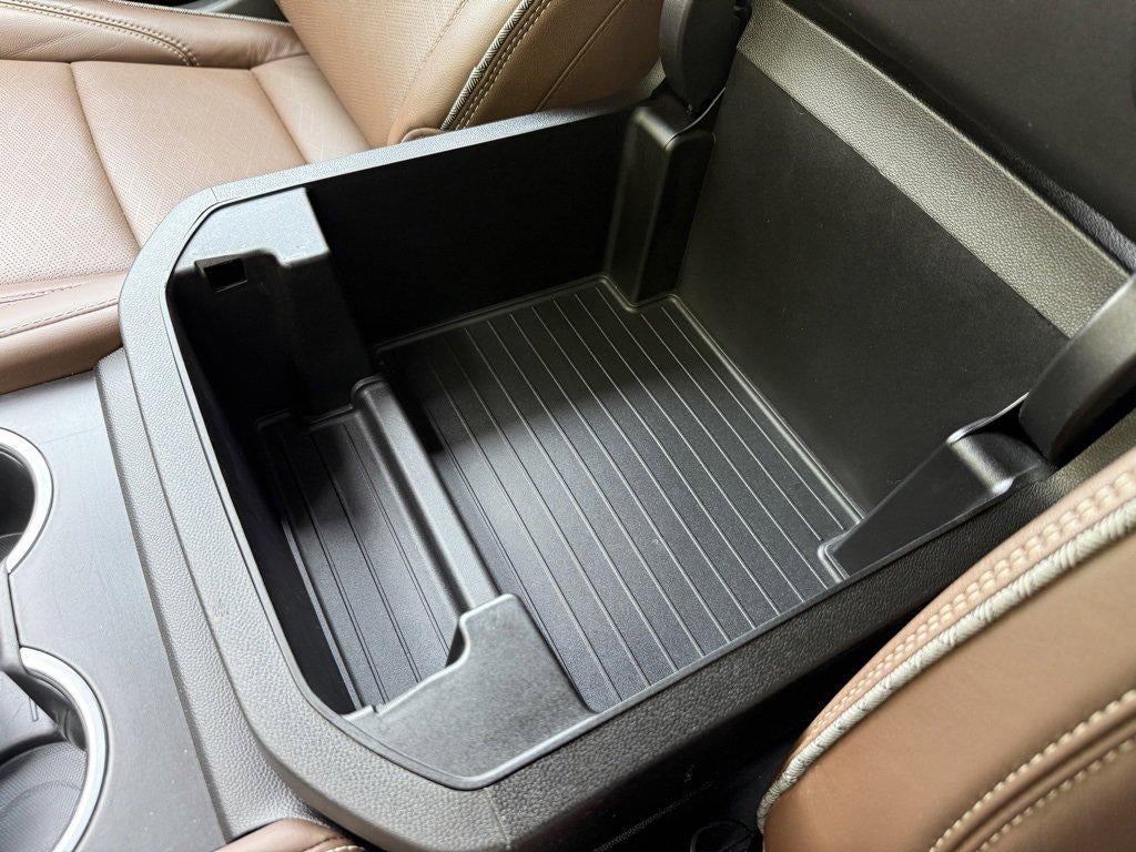 2024 Chevrolet Suburban 4WD 4dr High Country