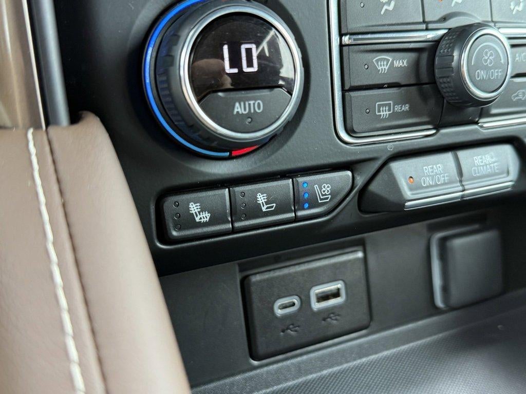 2024 Chevrolet Suburban 4WD 4dr High Country