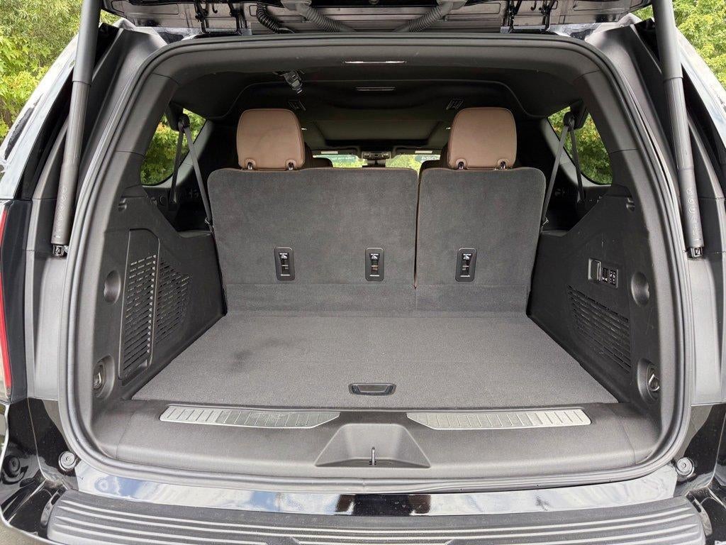 2024 Chevrolet Suburban 4WD 4dr High Country