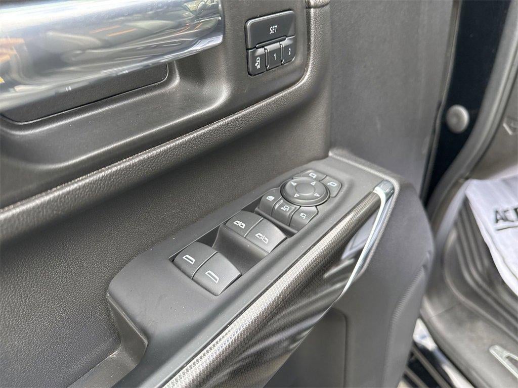 2023 GMC Sierra 3500 HD 4WD Crew Cab 159" AT4