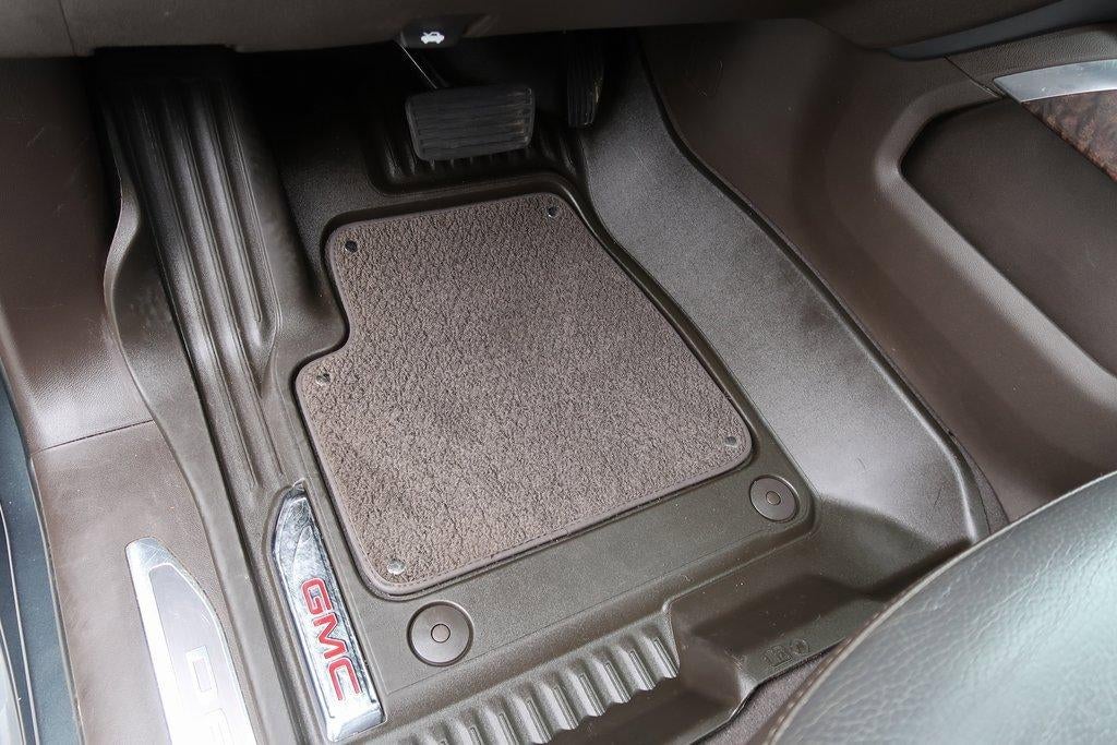 2023 GMC Sierra 3500 HD 4WD Crew Cab 172" Denali