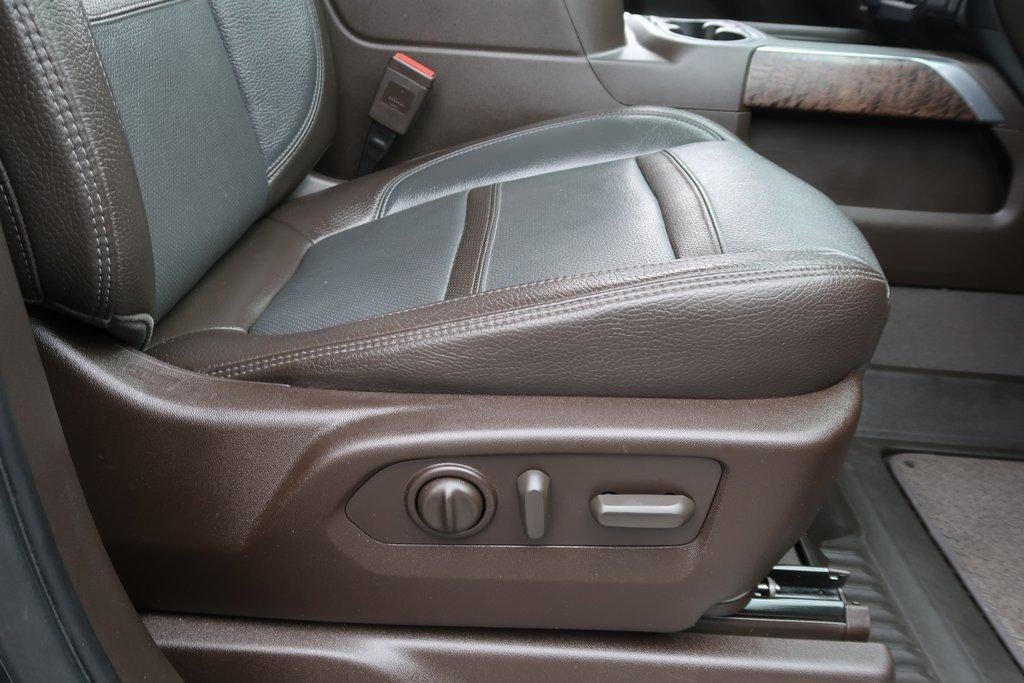 2023 GMC Sierra 3500 HD 4WD Crew Cab 172" Denali