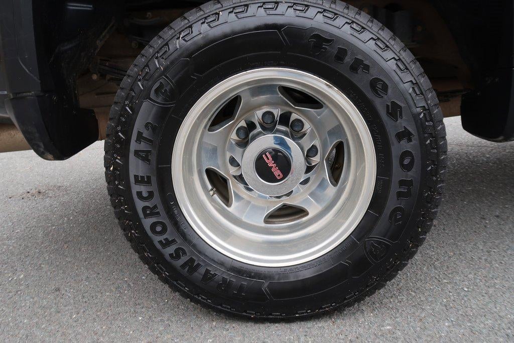 2023 GMC Sierra 3500 HD 4WD Crew Cab 172" Denali