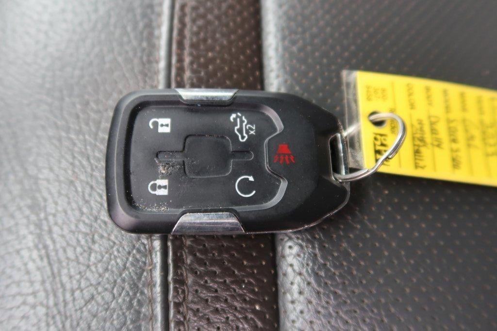 2023 GMC Sierra 3500 HD 4WD Crew Cab 172" Denali