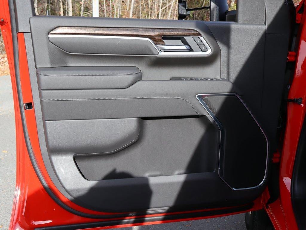 2026 GMC Sierra 3500 HD SLE