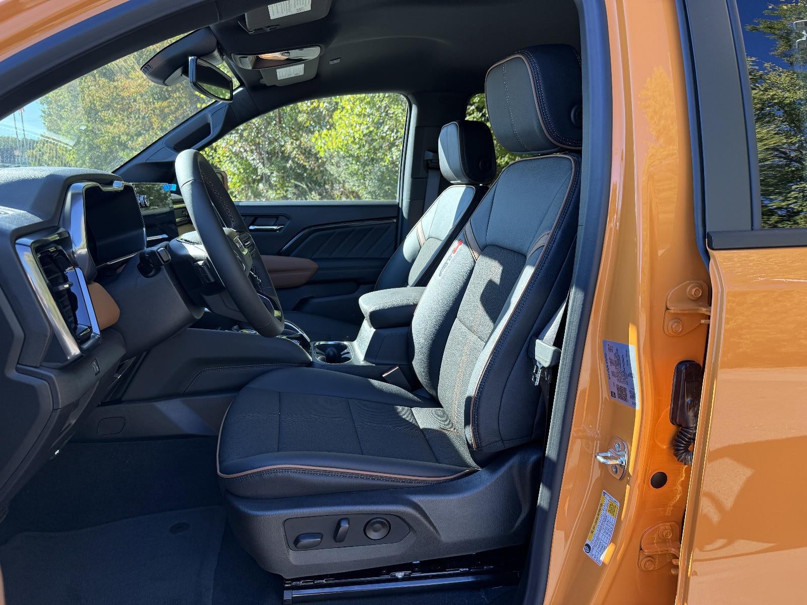 2026 GMC Canyon 4WD AT4