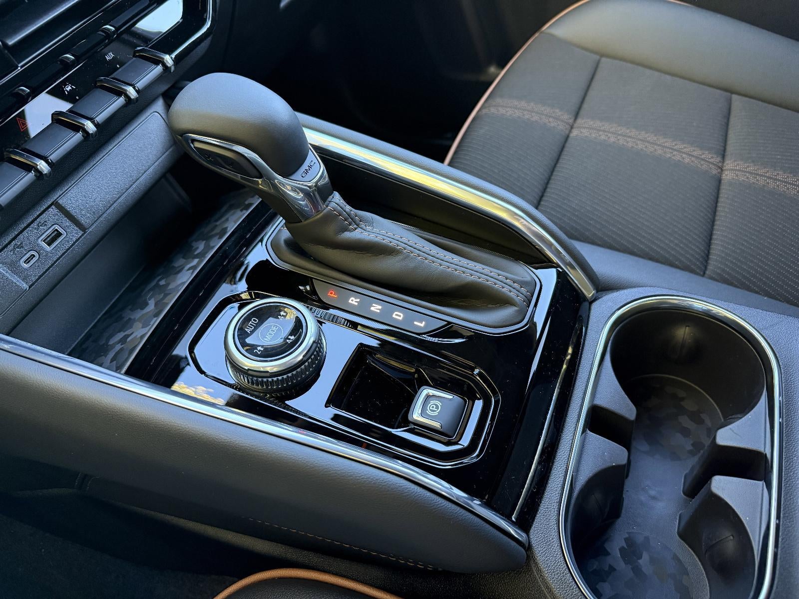 2026 GMC Canyon 4WD AT4