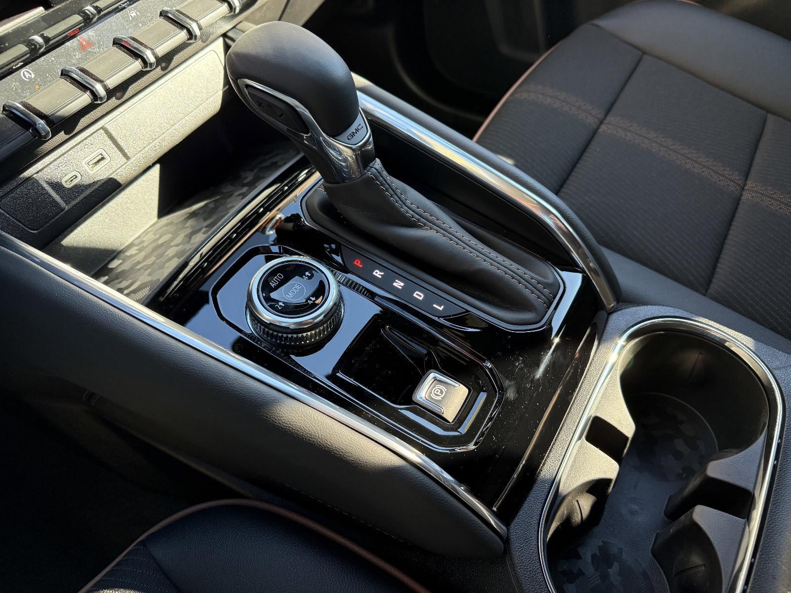 2026 GMC Canyon 4WD AT4