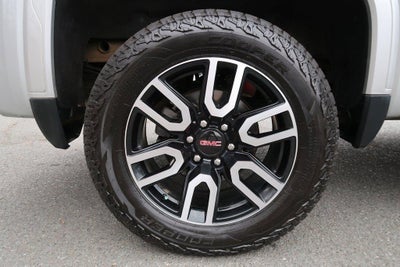 2022 GMC Sierra 1500 4WD Crew Cab 147" AT4