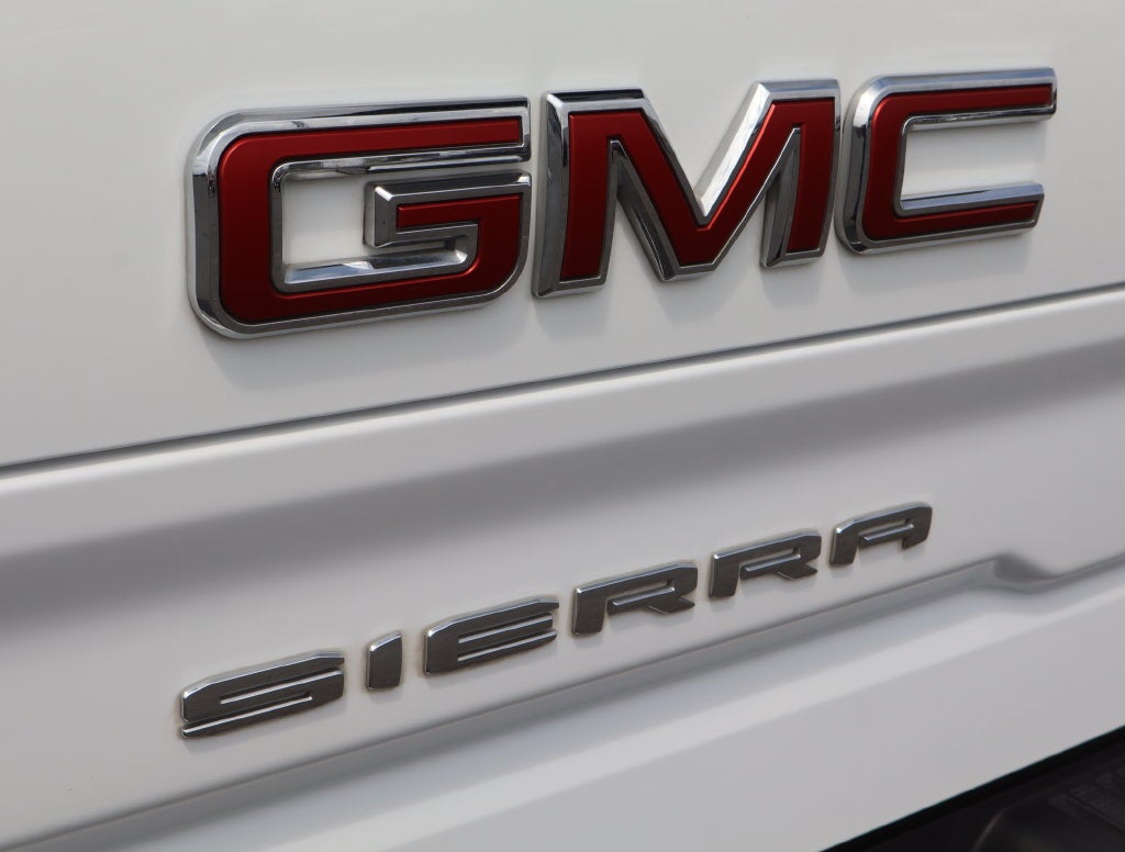 2025 GMC Sierra 1500 AT4
