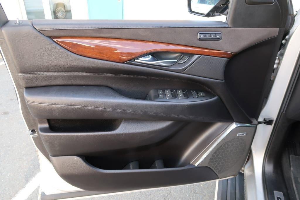 2018 Cadillac Escalade 4WD 4dr Premium Luxury