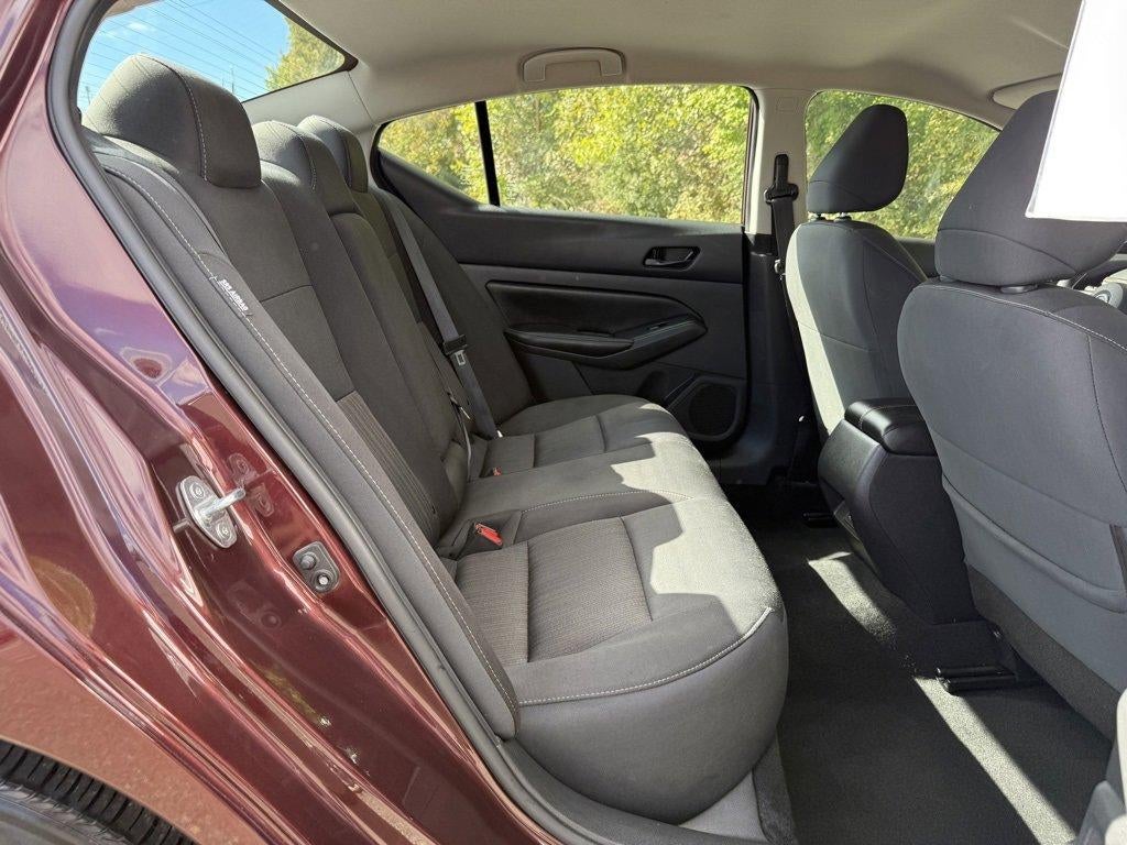 2024 Nissan Altima 2.5 SV Sedan