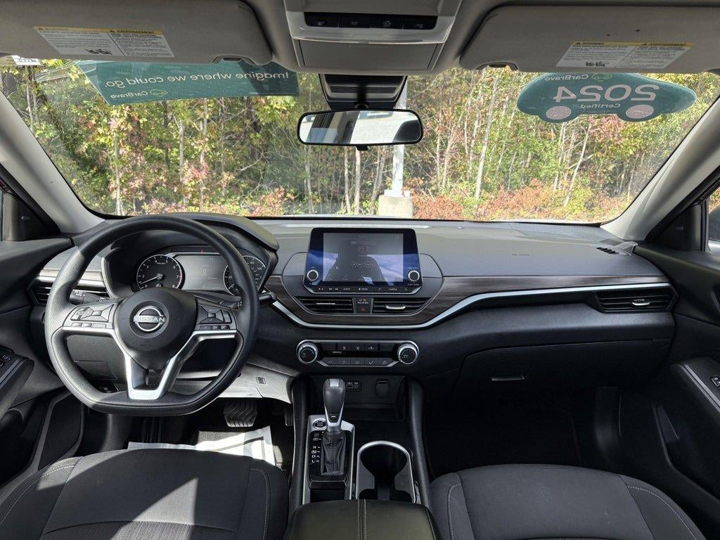 2024 Nissan Altima 2.5 SV Sedan
