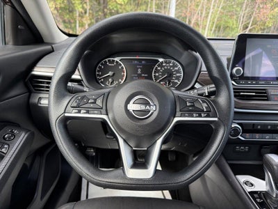 2024 Nissan Altima 2.5 SV Sedan