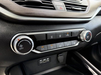 2024 Nissan Altima 2.5 SV Sedan