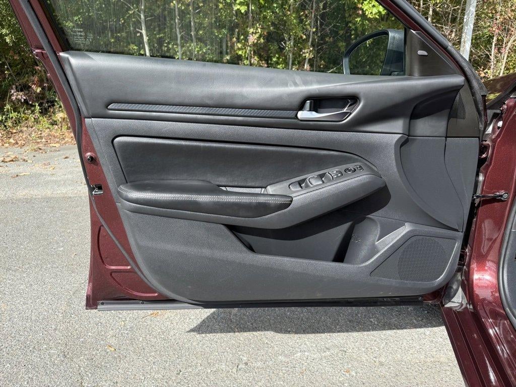 2024 Nissan Altima 2.5 SV Sedan