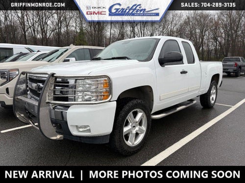 2007 Chevrolet Silverado 1500 2WD Ext Cab 143.5" LT w/1LT