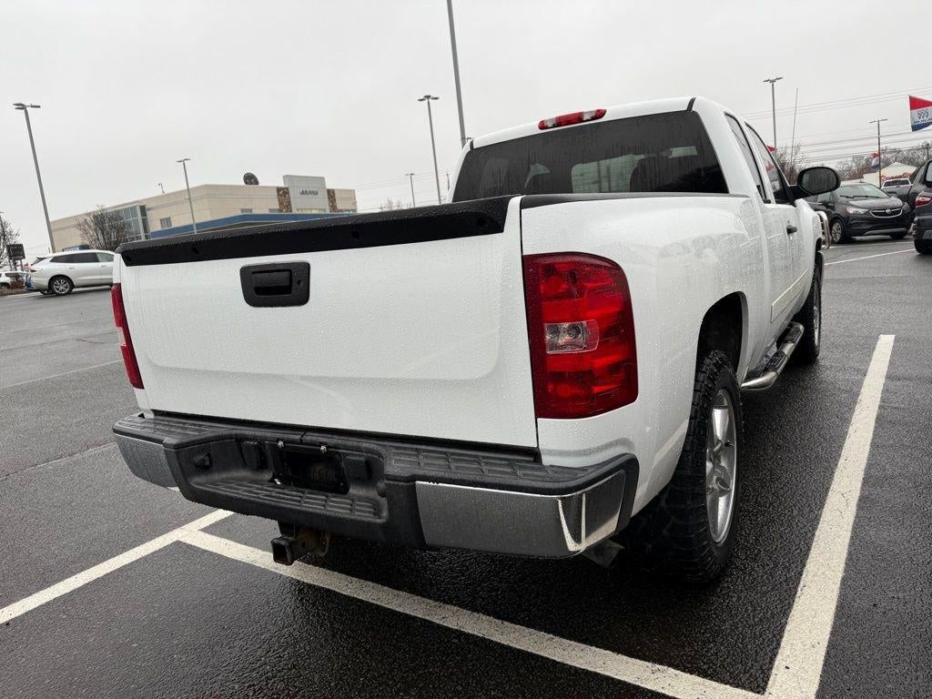 2007 Chevrolet Silverado 1500 2WD Ext Cab 143.5" LT w/1LT