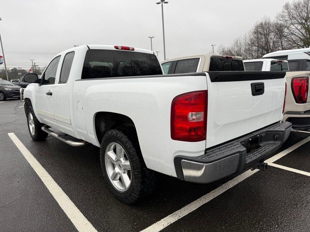 2007 Chevrolet Silverado 1500 2WD Ext Cab 143.5" LT w/1LT