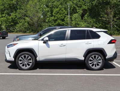 2021 Toyota RAV4 XLE Premium FWD