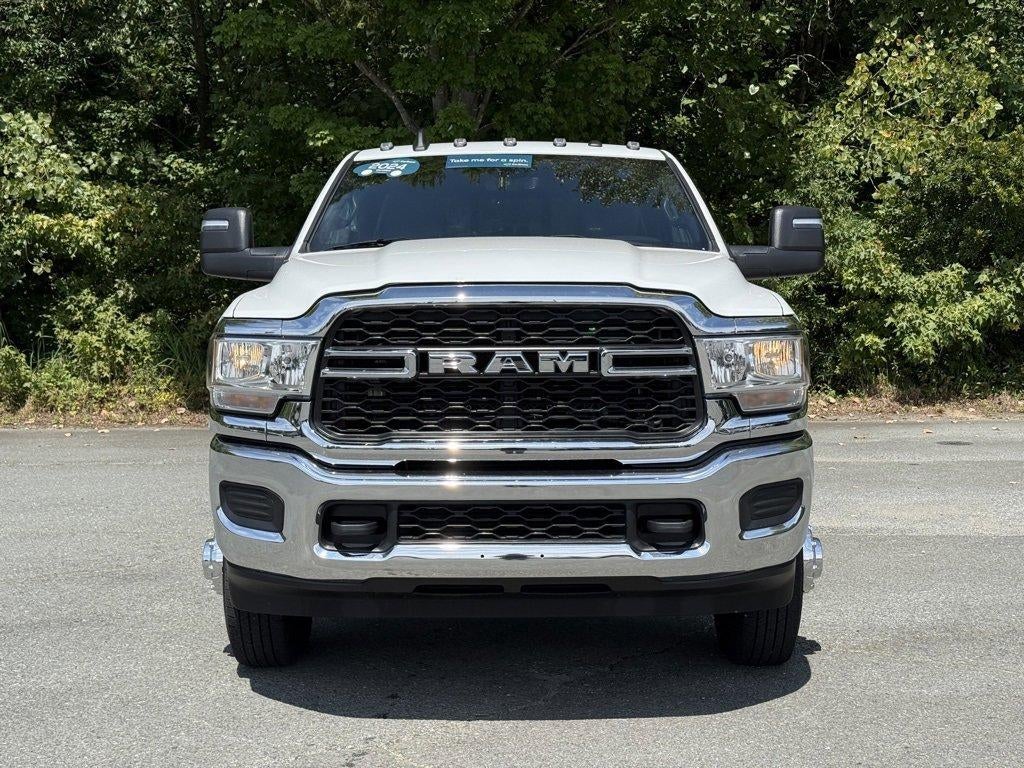 2024 RAM 3500 Tradesman 4x4 Crew Cab 8' Box