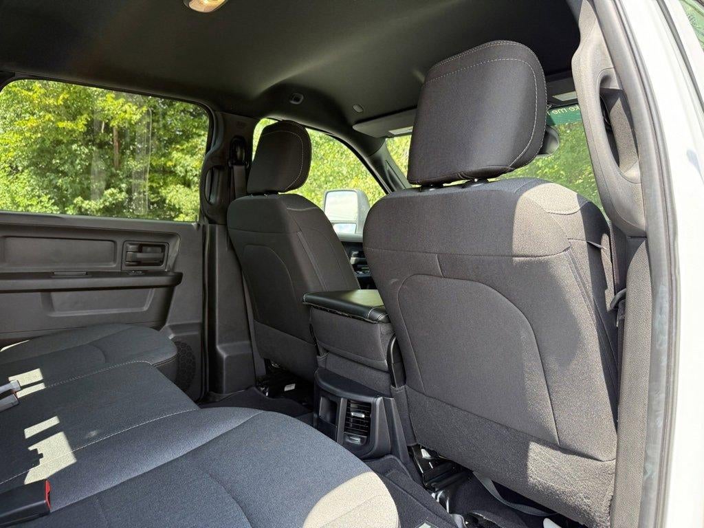 2024 RAM 3500 Tradesman 4x4 Crew Cab 8' Box