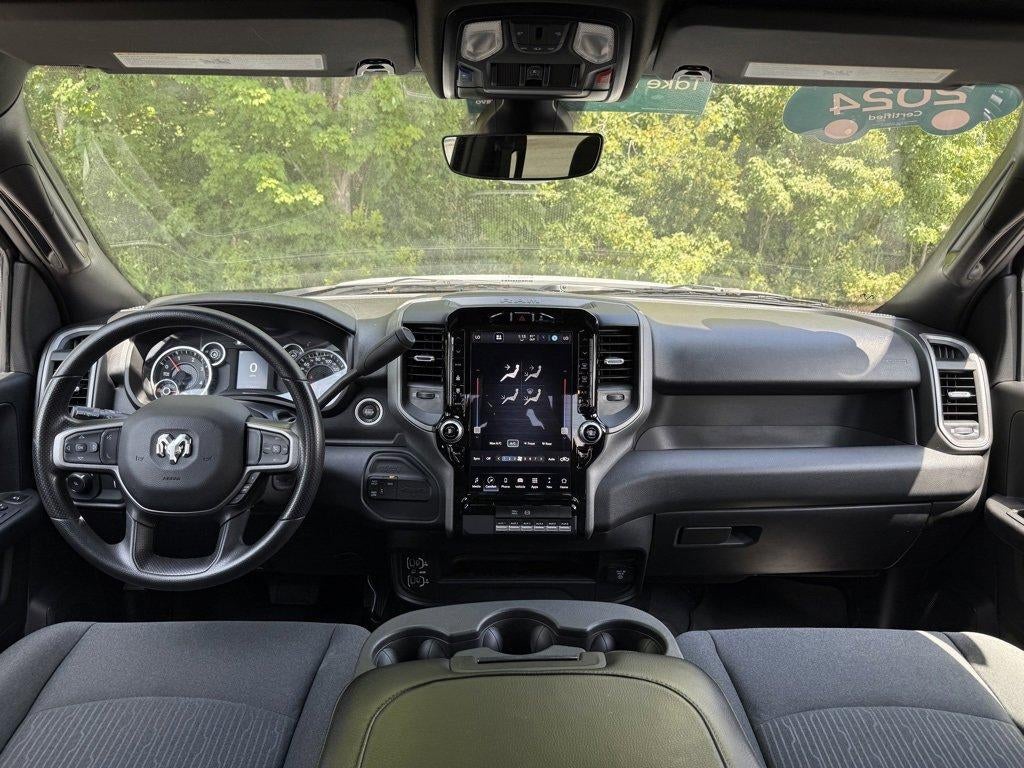 2024 RAM 3500 Tradesman 4x4 Crew Cab 8' Box