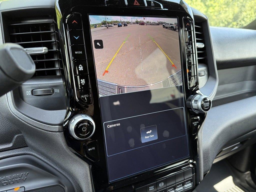 2024 RAM 3500 Tradesman 4x4 Crew Cab 8' Box