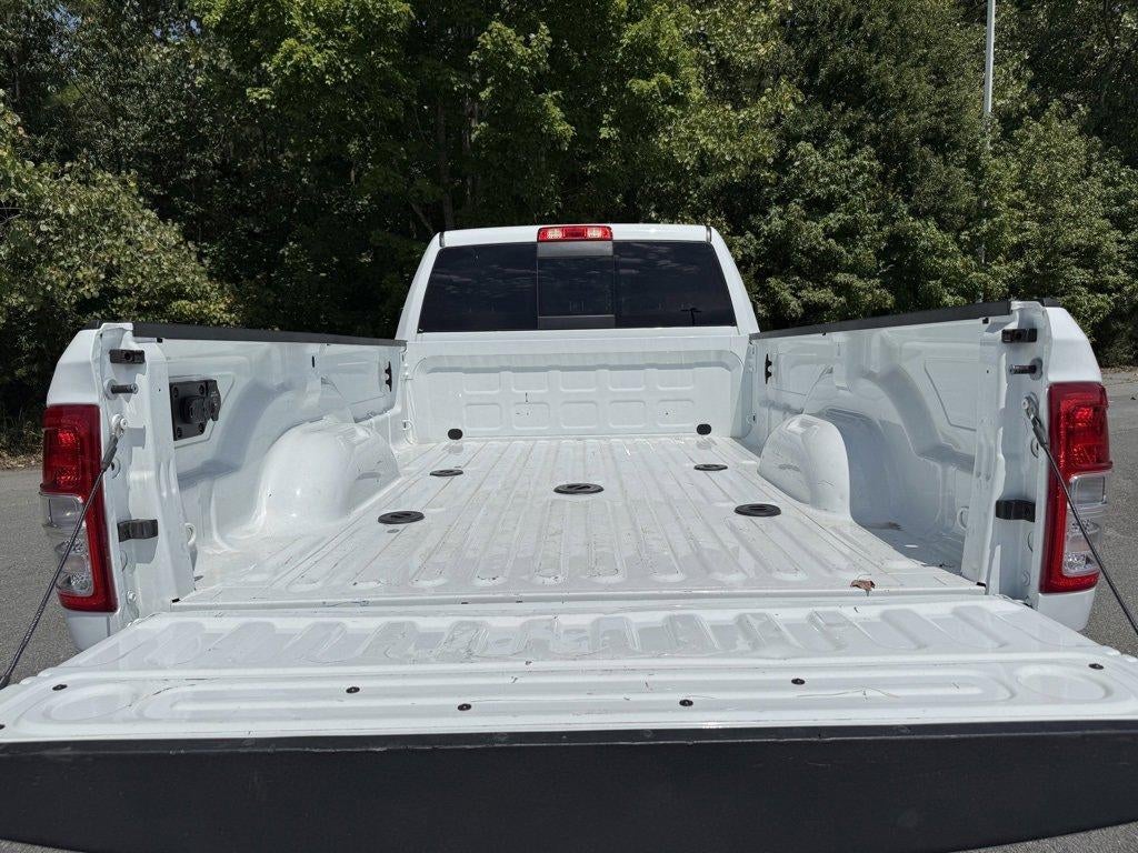 2024 RAM 3500 Tradesman 4x4 Crew Cab 8' Box