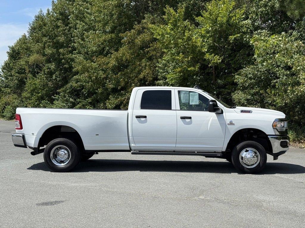 2024 RAM 3500 Tradesman 4x4 Crew Cab 8' Box