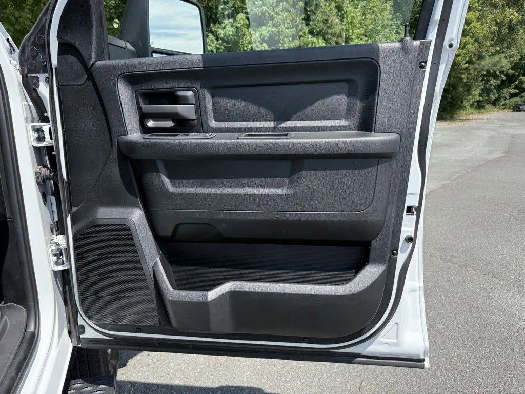 2024 RAM 3500 Tradesman 4x4 Crew Cab 8' Box