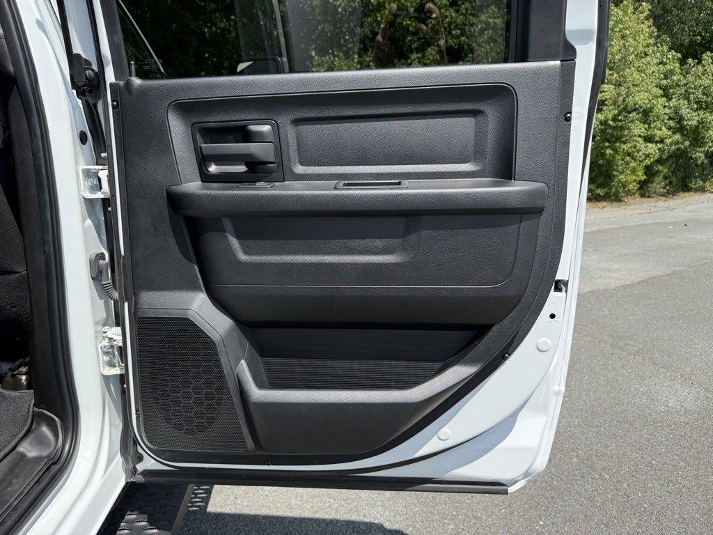 2024 RAM 3500 Tradesman 4x4 Crew Cab 8' Box